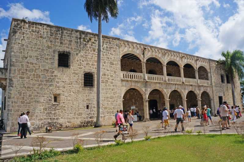 Punta Cana&dan: Tam Gün Santo Domingo ve Ron Barceló Müzesi